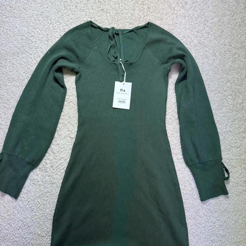 Free Assembly Tie Back Midi Sweater Dress Green XS NWT - Picture 5 of 9